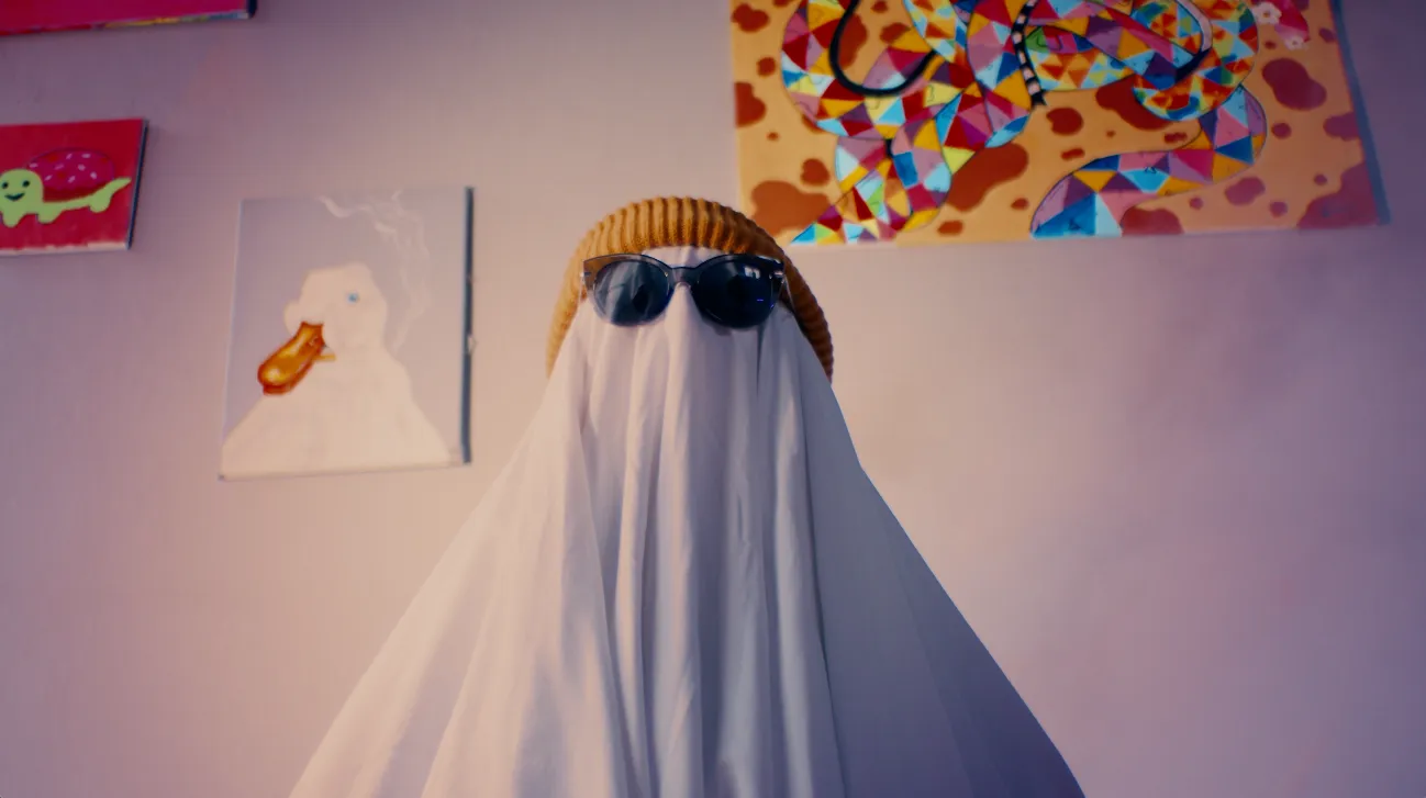 Maëva Boche Cinematographer | Świt Music Video Still 6