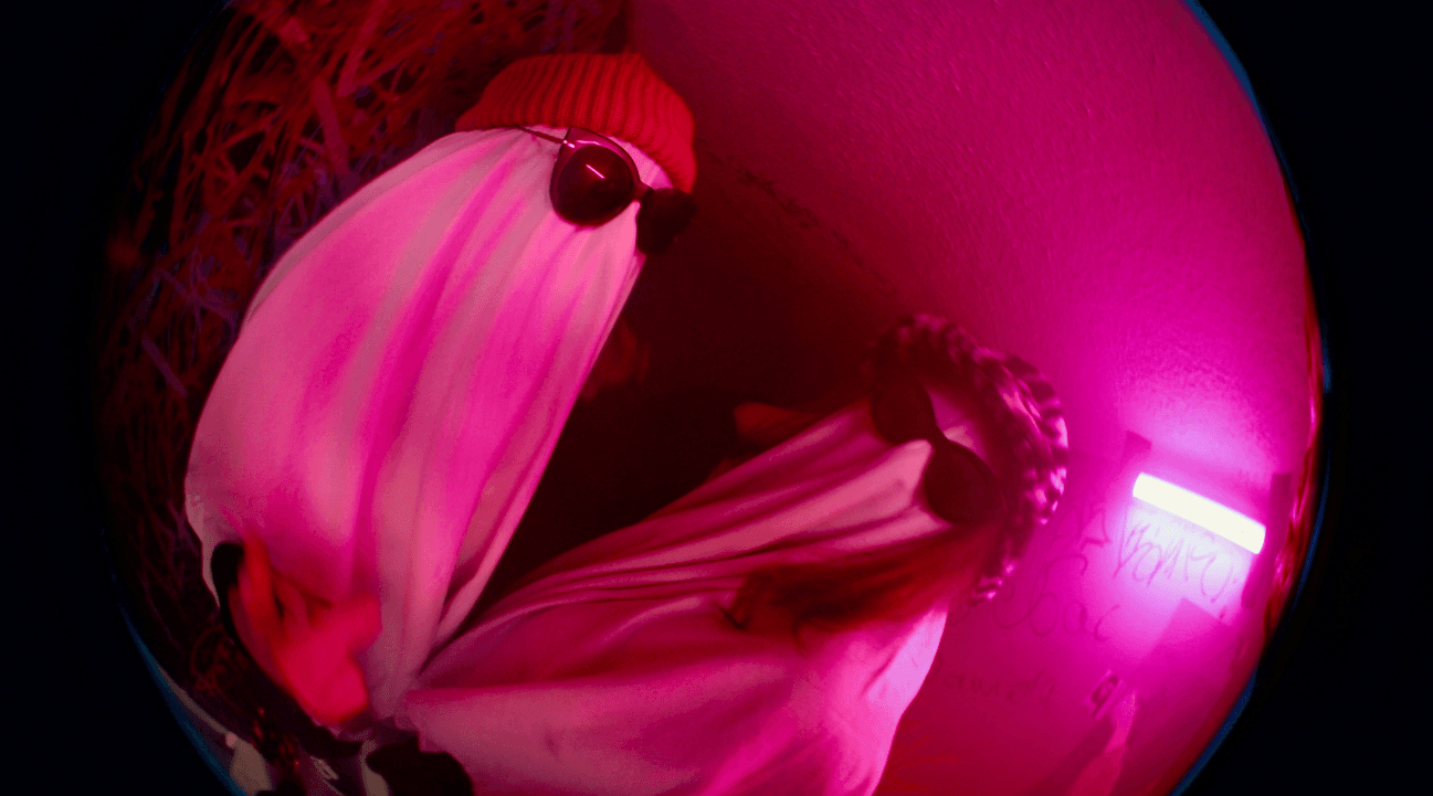Maëva Boche Cinematographer | Świt Music Video Still 4